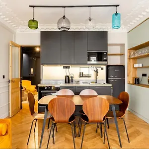 Stylish In The Heart Of Paris